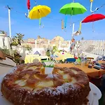Due Passi Dal Centro Bed & Breakfast 4*