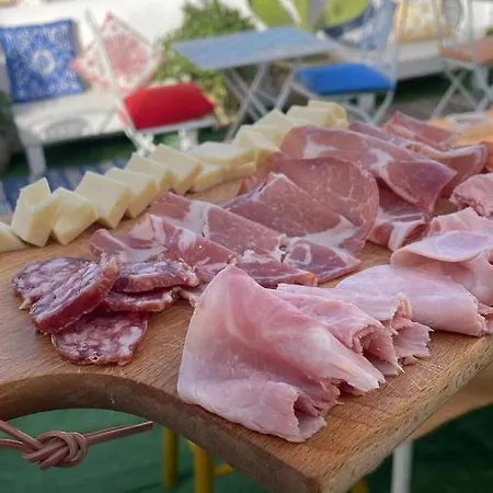 B&B Due Passi Dal Centro 4*
