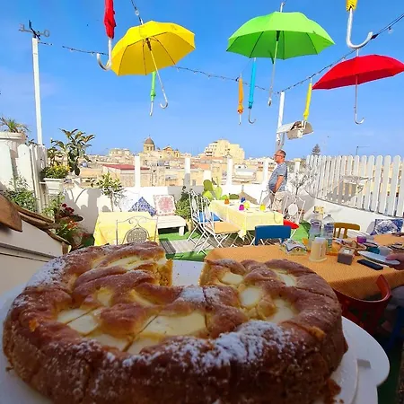 Due Passi Dal Centro Panzió 3*