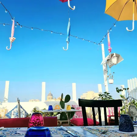 Due Passi Dal Centro