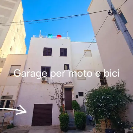 לינה וארוחת בוקר Due Passi Dal Centro