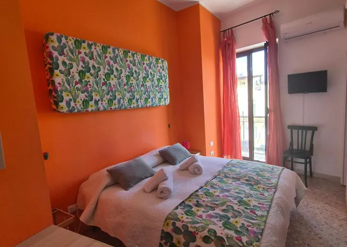 Due Passi Dal Centro ベッド・アンド・ブレックファスト 3*