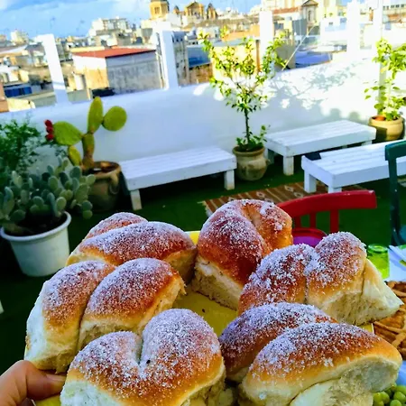 咫尺城中央酒店 3*