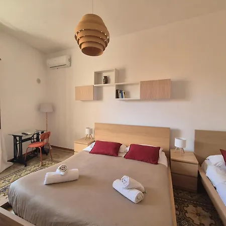 Oda ve Kahvaltı Due Passi Dal Centro Marsala