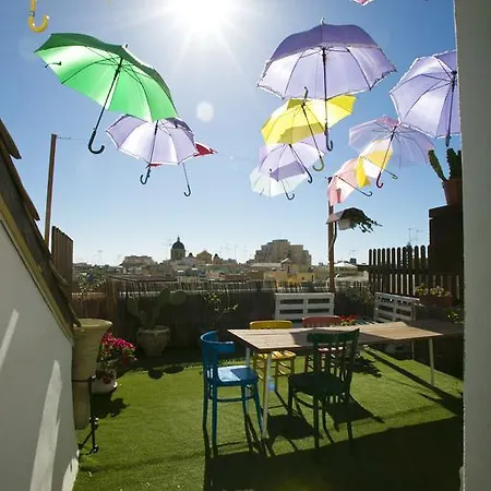 咫尺城中央酒店 住宿加早餐酒店 3*